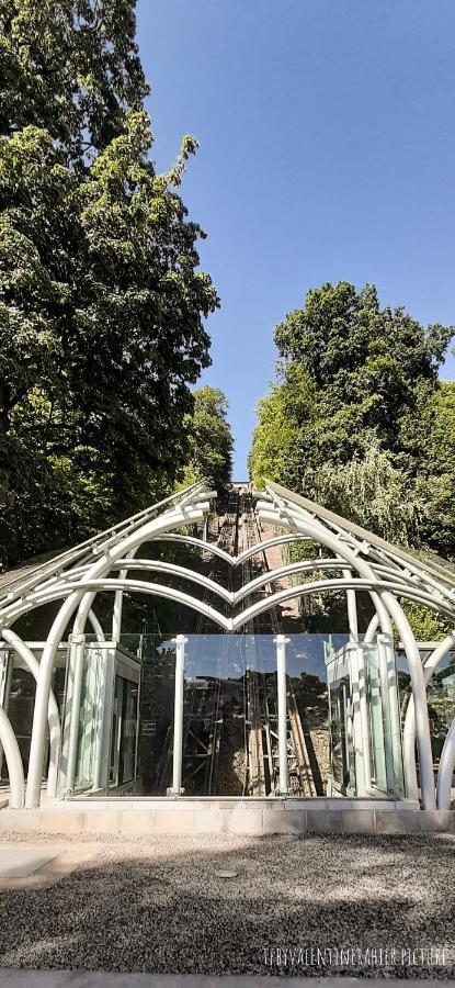 La Reine Hotel & Restaurant Spa Exterior photo